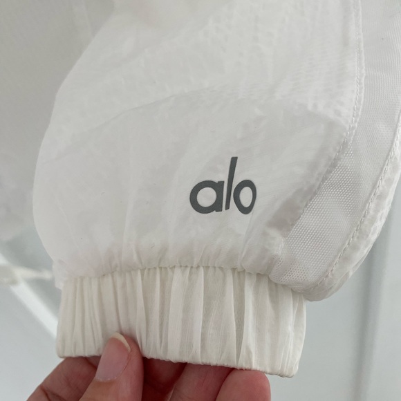 ALO Yoga Stitch Jacket Semi-Sheer in White Size L - Picture 7 of 14